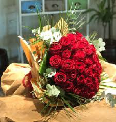 vazoda 12 kırmızı gül arajman Çiçeği & Ürünü 41'li Kırmızı Gül Buketi 