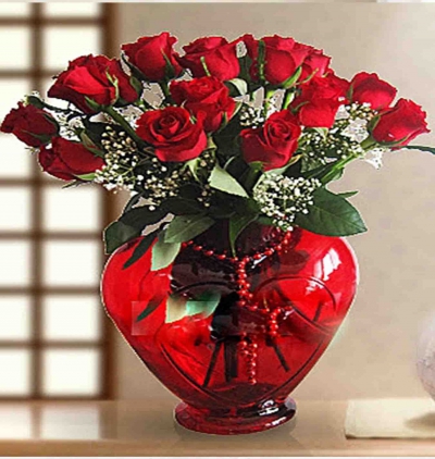 vazoda 12 kırmızı gül Çiçeği & Ürünü Kalp Vazoda 15'li Gül 